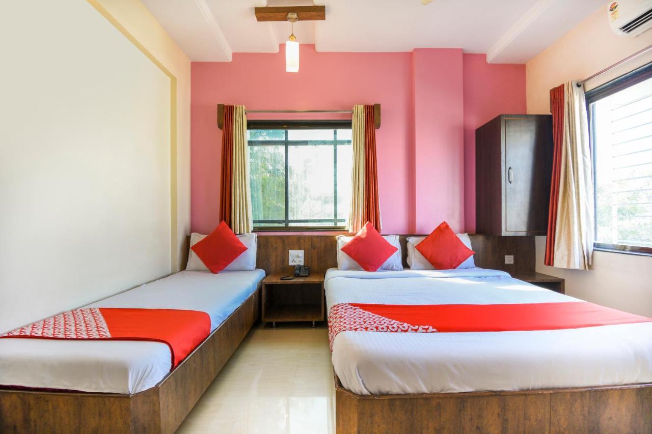 Sai Palkhi Hotel Shirdi Esterno foto