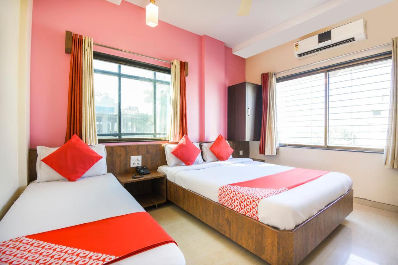 Sai Palkhi Hotel Shirdi Esterno foto