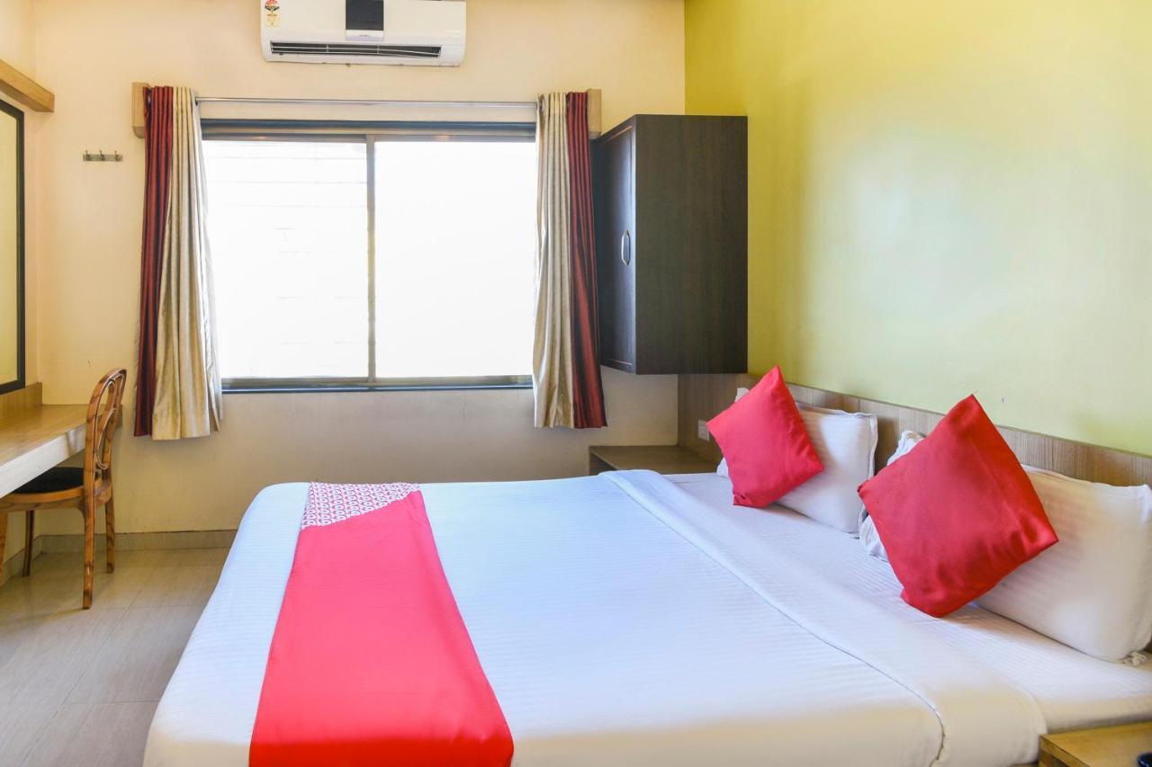 Sai Palkhi Hotel Shirdi Esterno foto