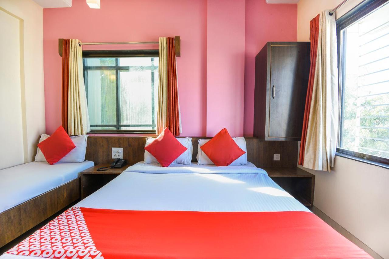 Sai Palkhi Hotel Shirdi Esterno foto